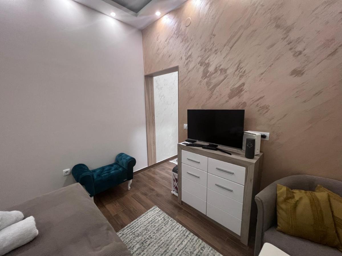 Apartment Nora Βελιγράδι Εξωτερικό φωτογραφία